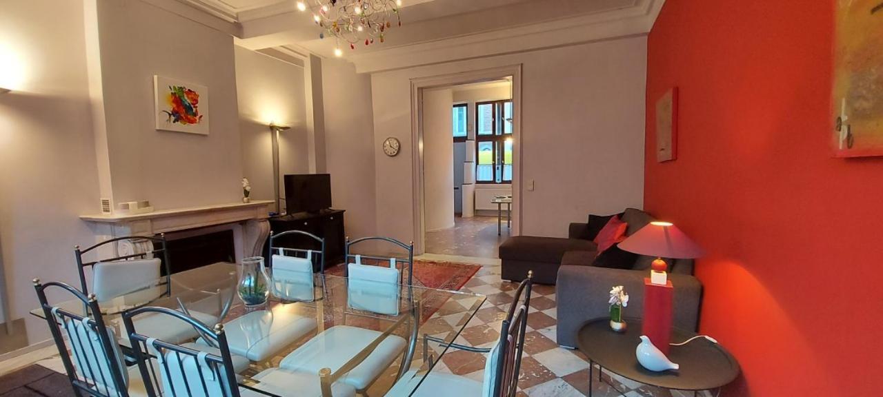 Duplex 2 Chambres Situe Au Centre Du Coeur Historique De לייז' מראה חיצוני תמונה