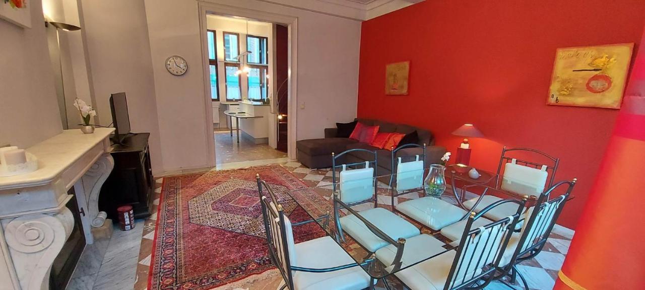 Duplex 2 Chambres Situe Au Centre Du Coeur Historique De לייז' מראה חיצוני תמונה